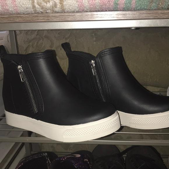 Steve Madden Shoes - Steve Madden Wedge Sneaker Boot